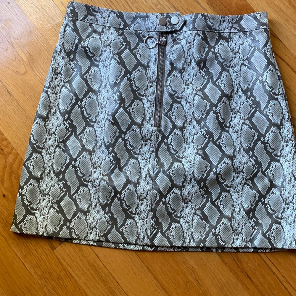 H&M Divided brand mini skirt